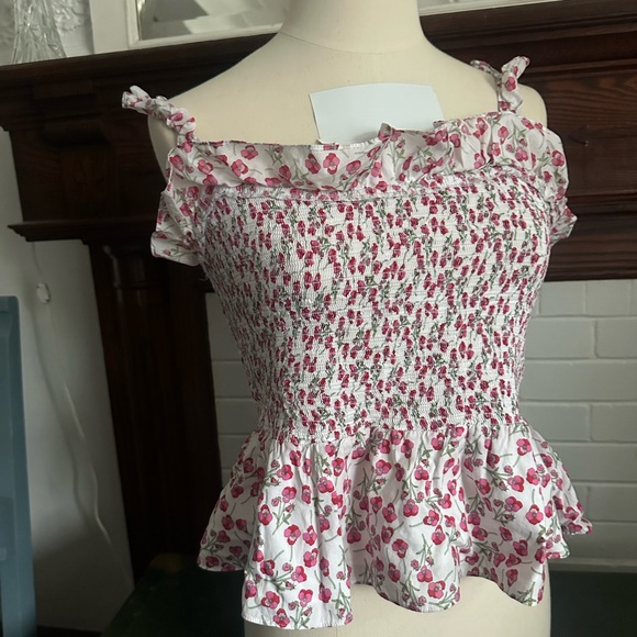 Pansies and picnic top - Picture 5 of 5